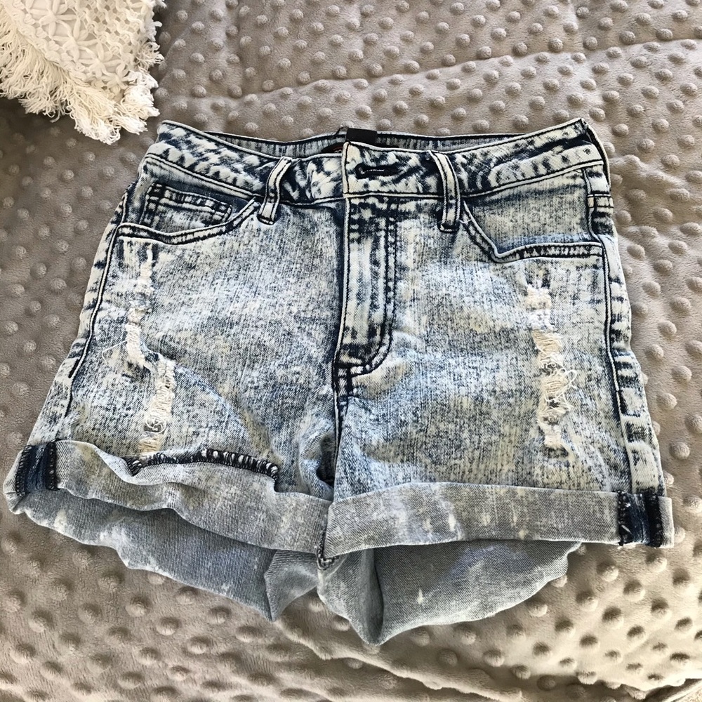 High Waisted denim shorts